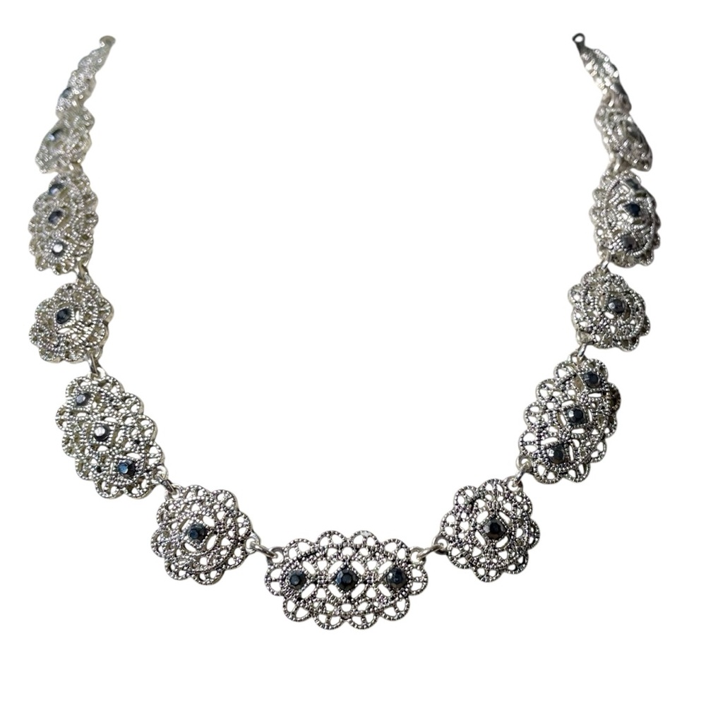 Crown Trifari Beautiful Art Deco Filigree Silver Tone Marcasite Necklace